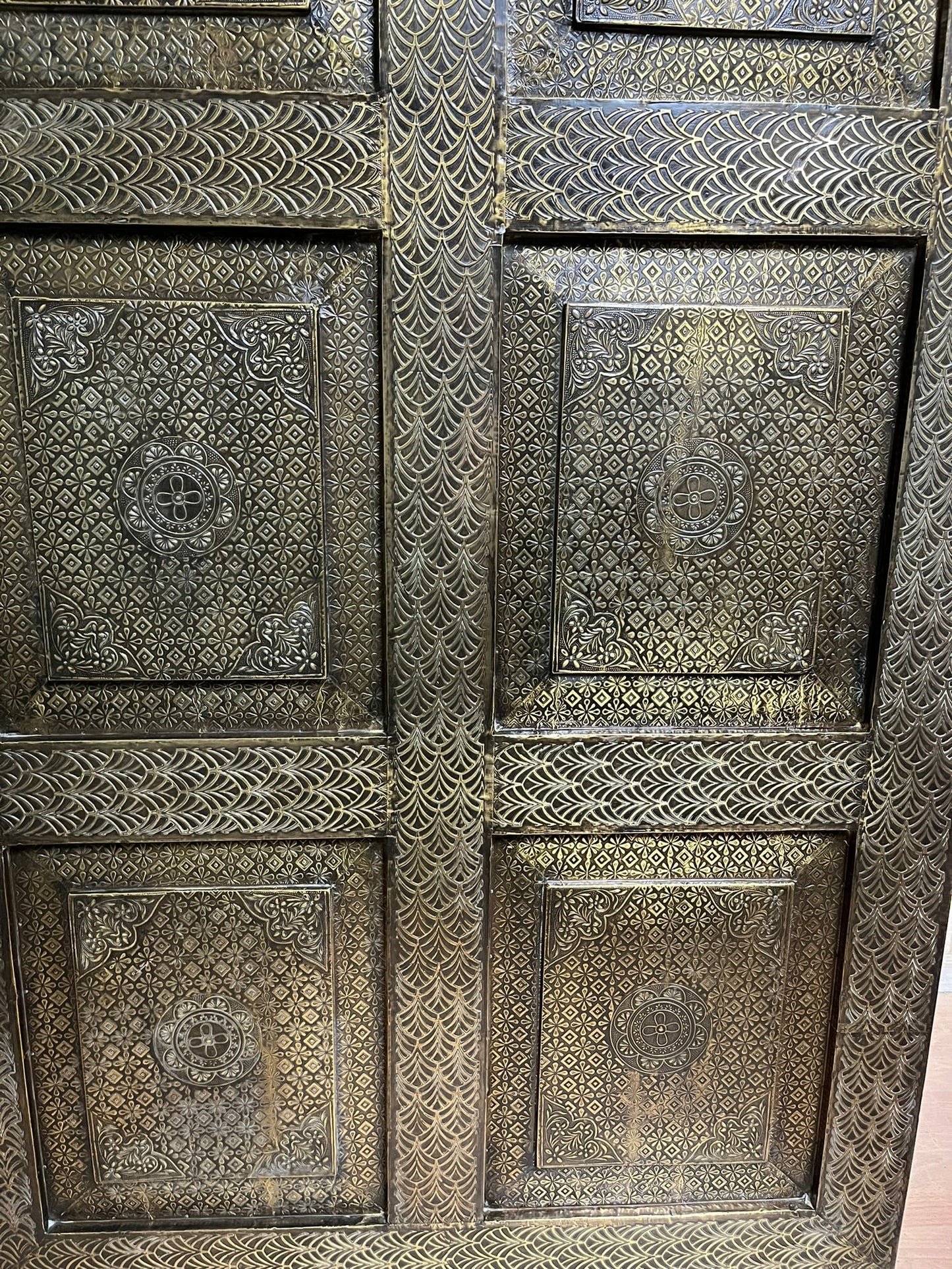 Vintage Brass Cladded Door Artisan Carved Barndoor Farmhouse Doors 80x36