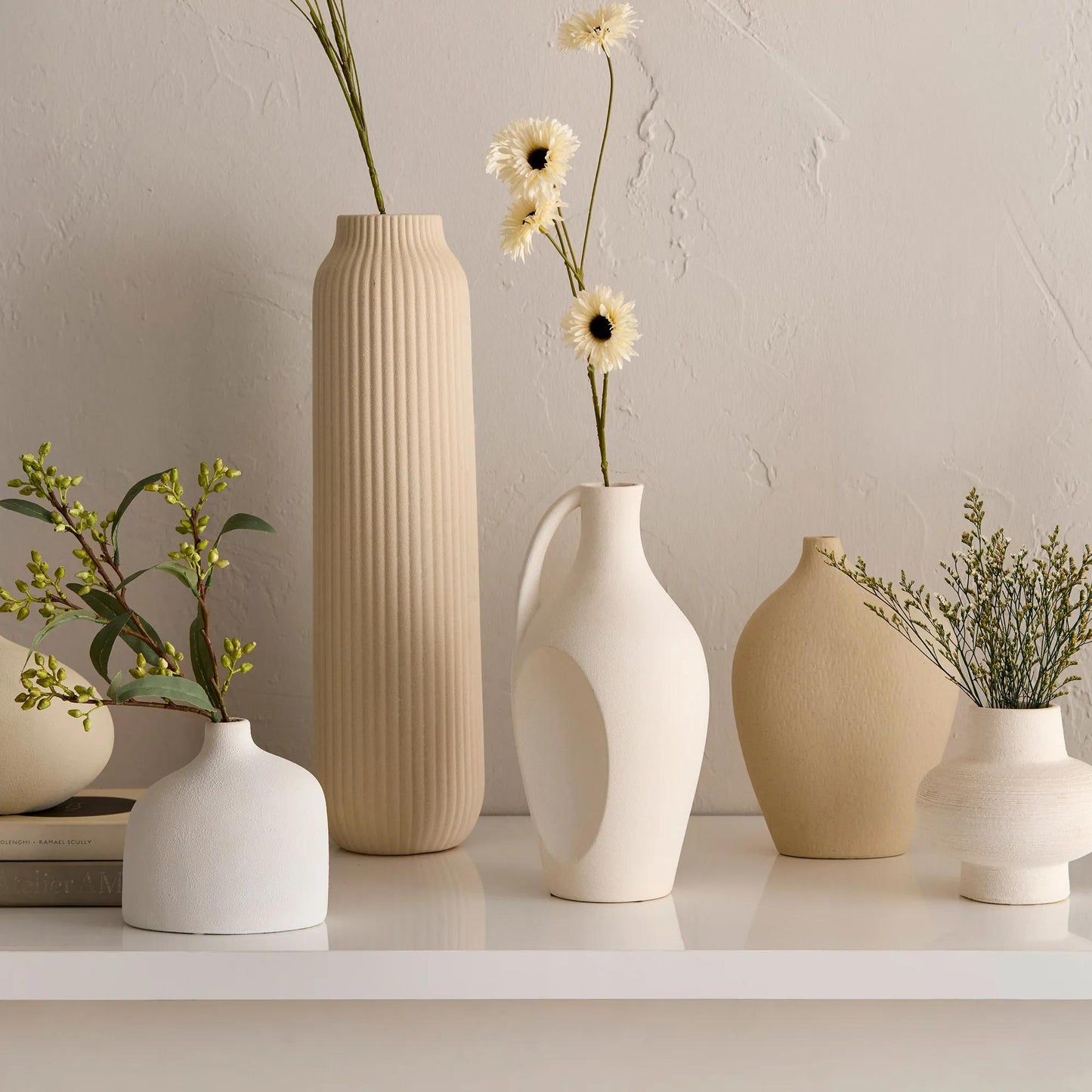 Curved Ceramic Table Vase