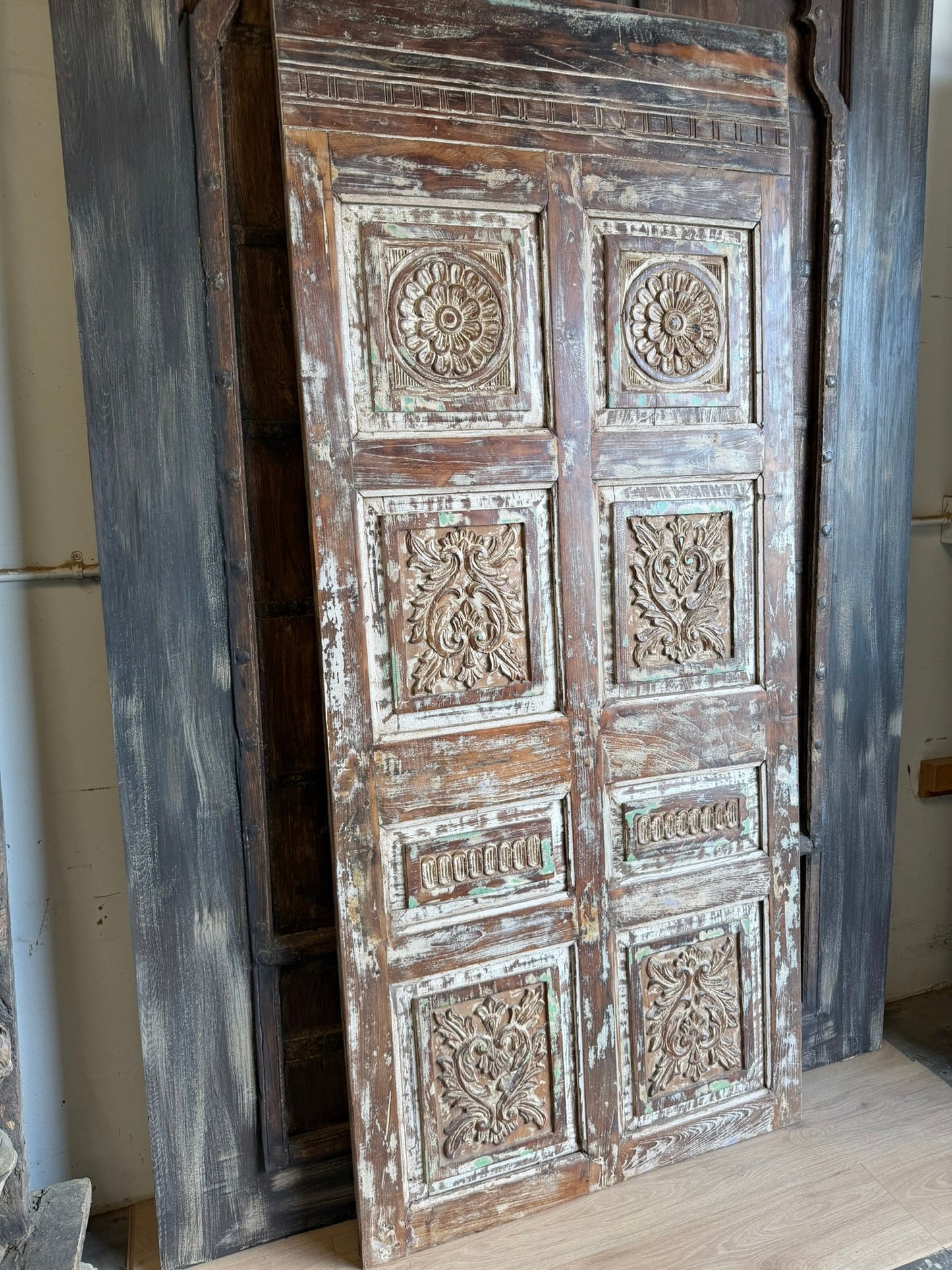 Vintage Statement Carved Door Rustic Distressed Single Barndoor 80x35