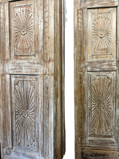 Vintage Whitewashed Door Sunburst Carved Solid Wood Sliding Barn Doors 96x27